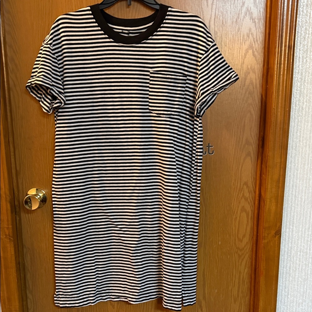 Time and Tru Black and White Striped T-Shirt Dress